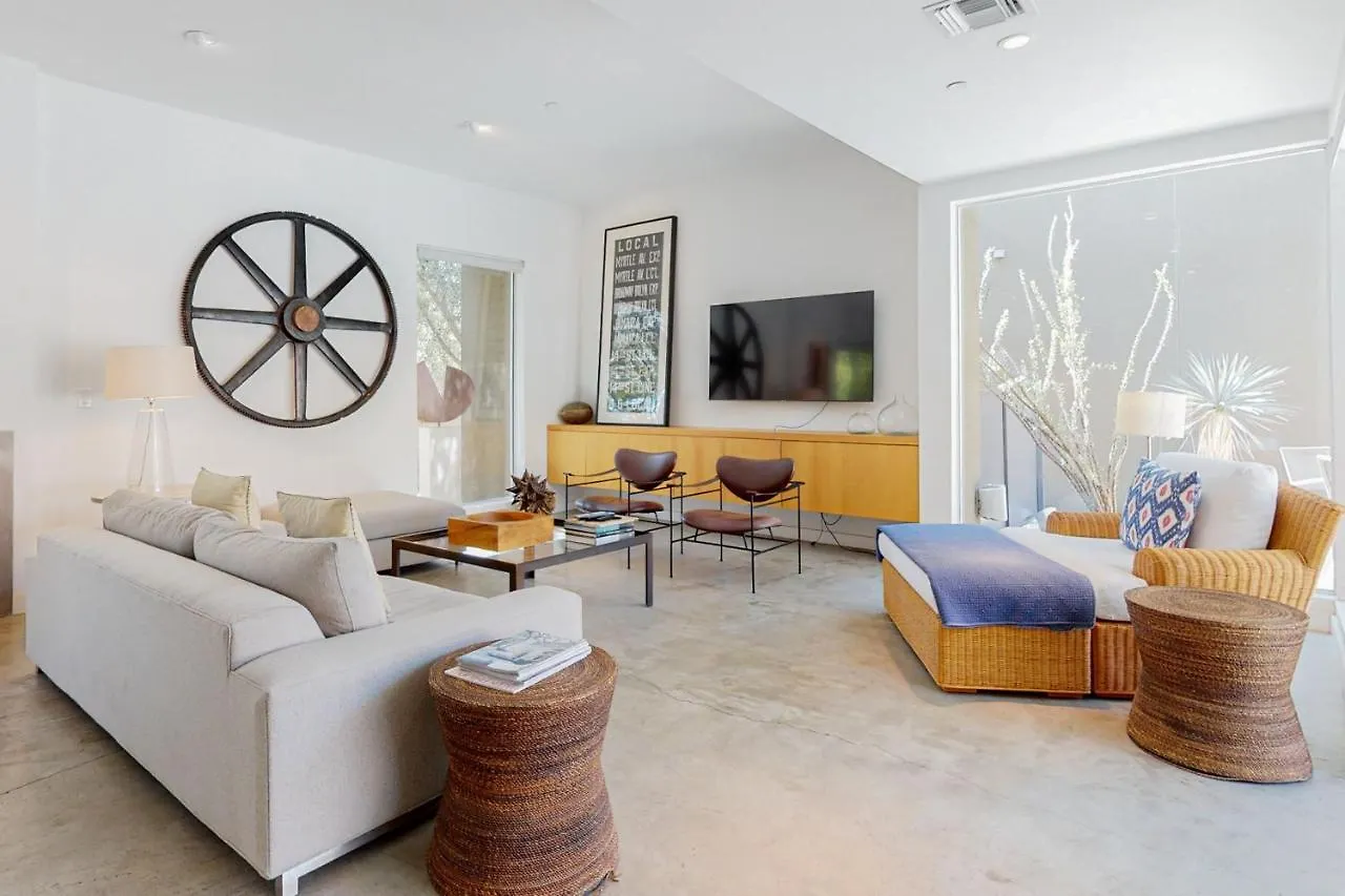 Paradise Views Townhome Palm Springs Apartment